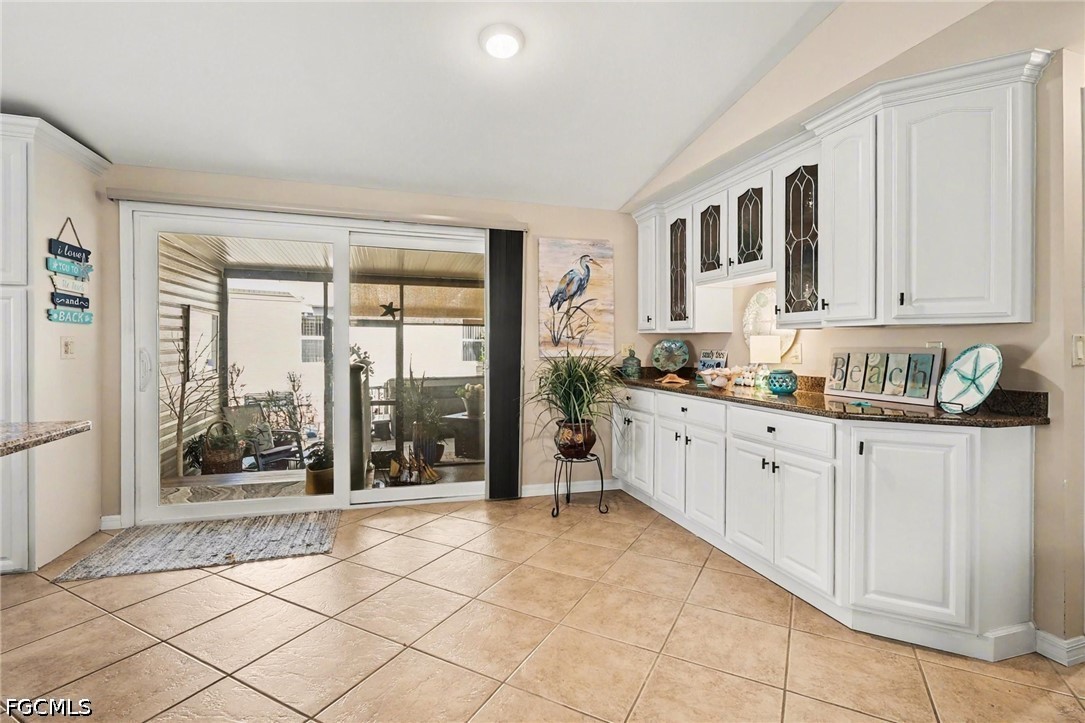 11111 Bayside LN