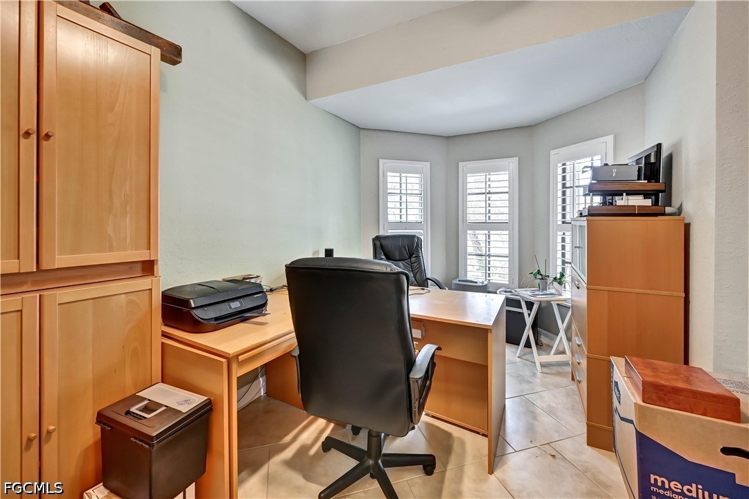 4301 NW 33rd ST