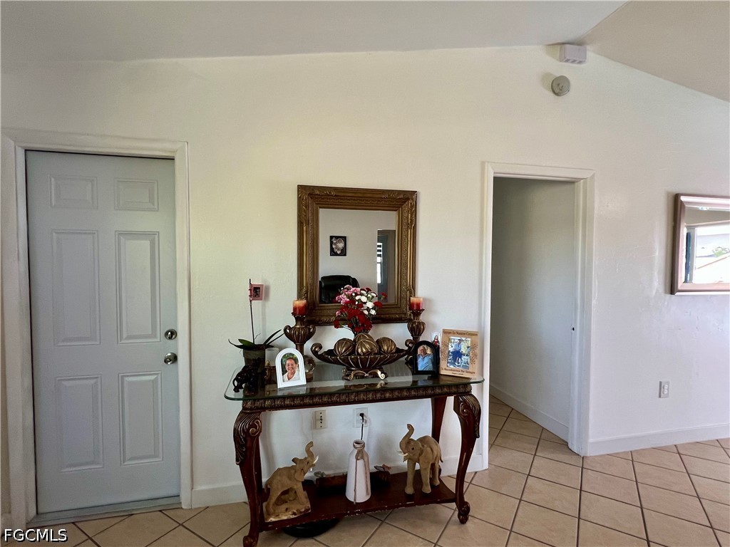 702 SW 25th ST