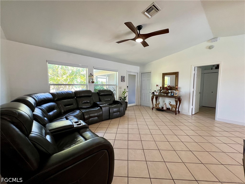 702 SW 25th ST