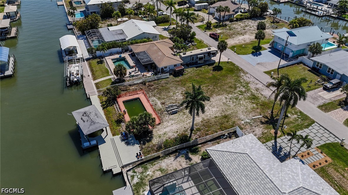 207 Ibis ST