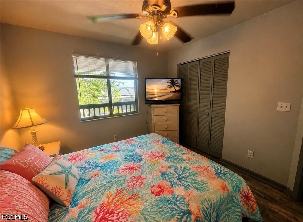 200 Mid Island DR