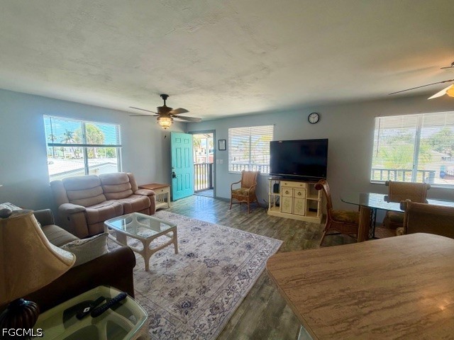 200 Mid Island DR