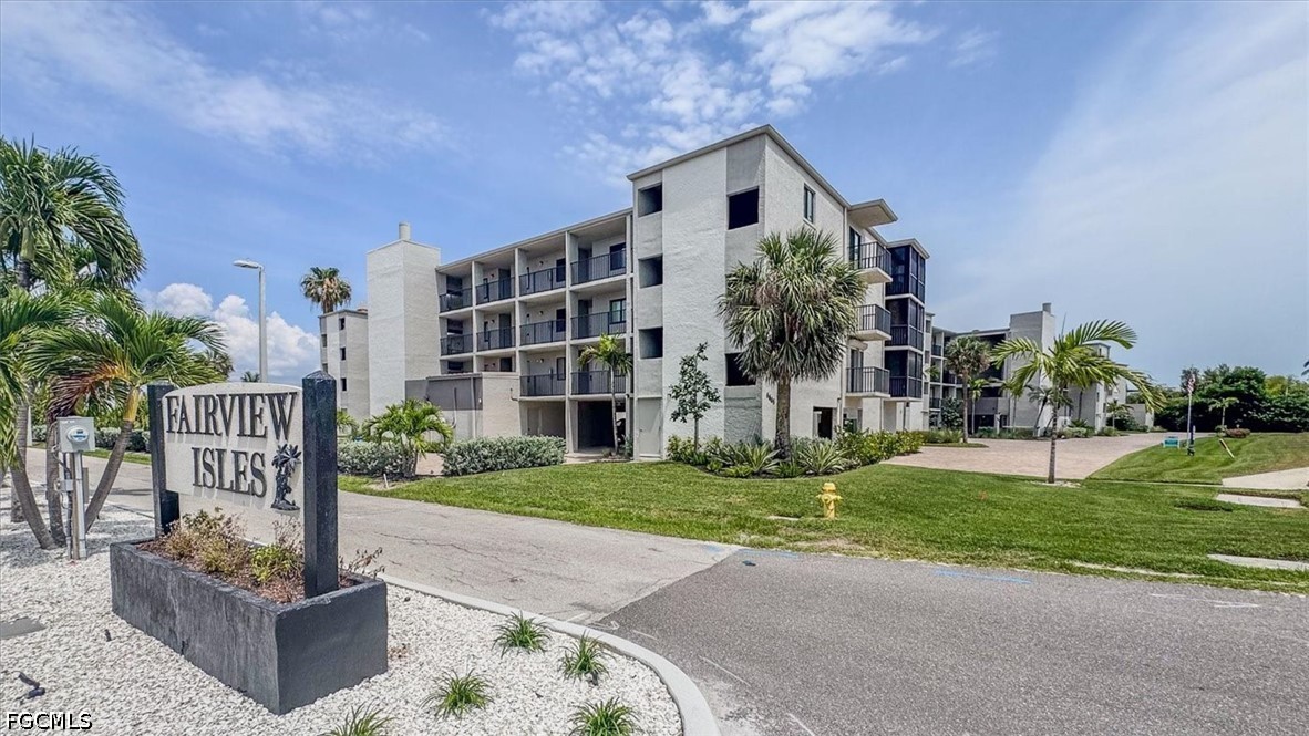 6645 Estero BLVD 201