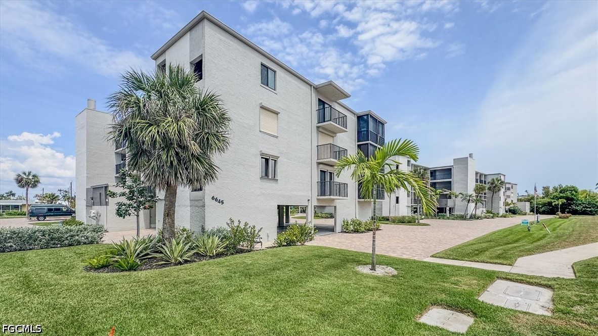 6645 Estero BLVD 201