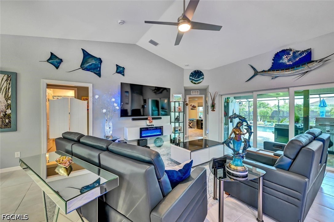 1811 SW 3rd TER