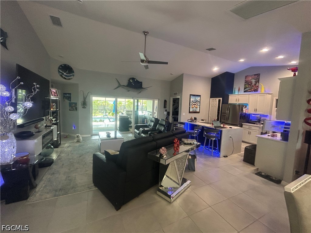 1811 SW 3rd TER