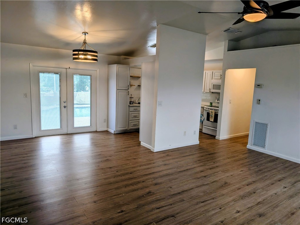 2205 NW 15th ST