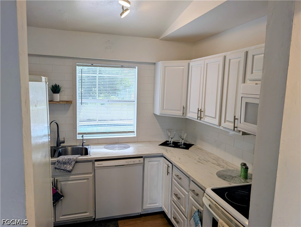 2205 NW 15th ST