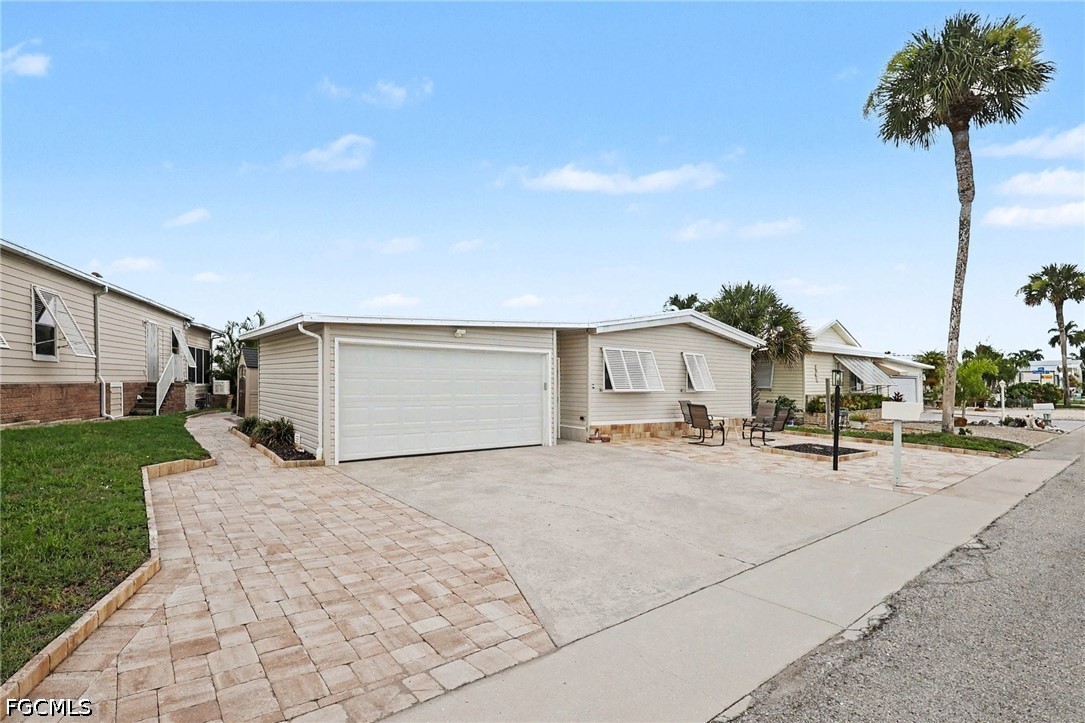 11181 Azalea LN
