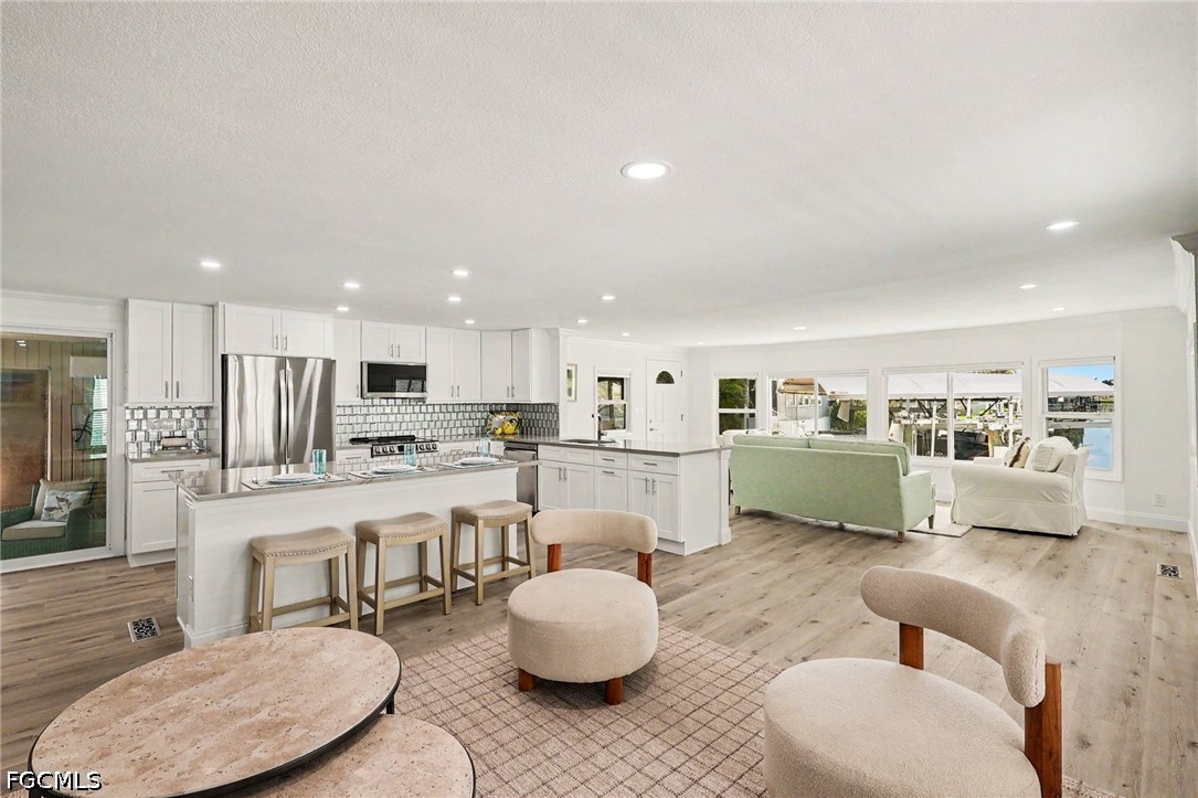 11181 Azalea LN
