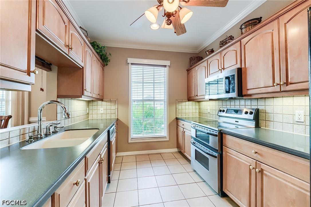 12205 Siesta DR