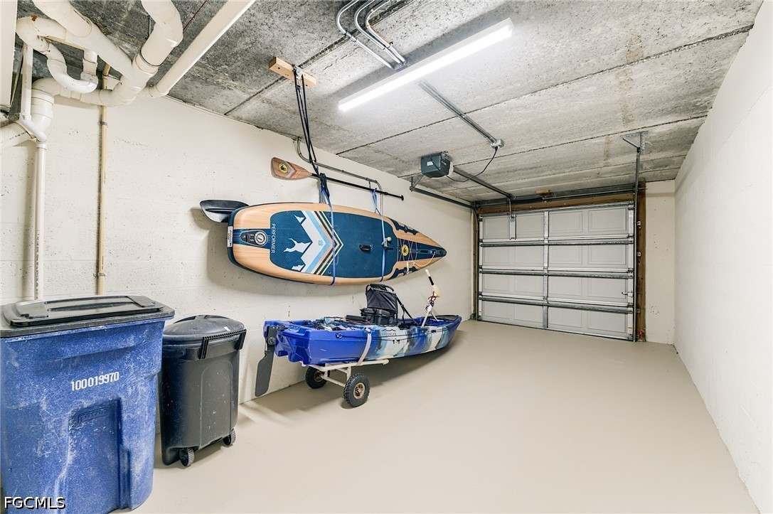 12205 Siesta DR