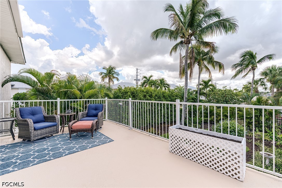 12205 Siesta DR