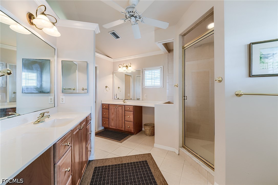 12205 Siesta DR