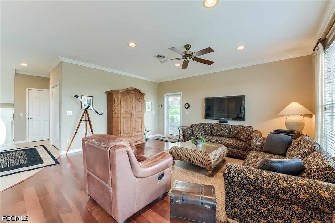 12205 Siesta DR