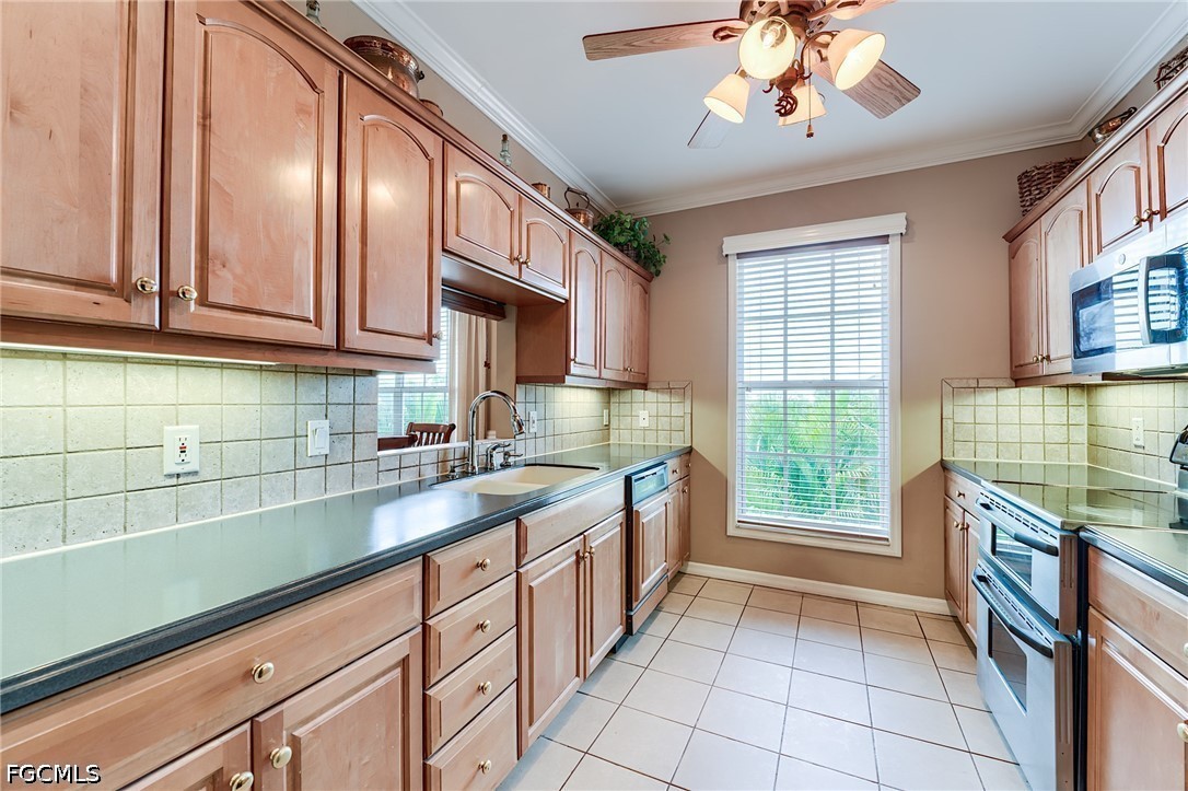 12205 Siesta DR