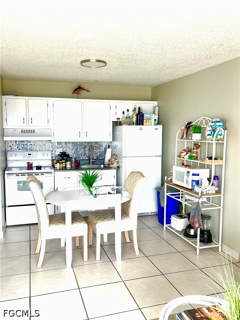 7330 Estero BLVD 301