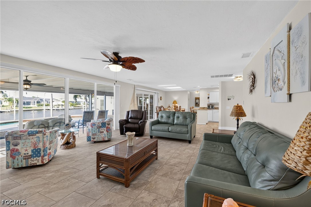 1640 SE 40th ST