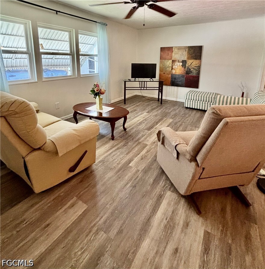 730 Knotty Pine CIR