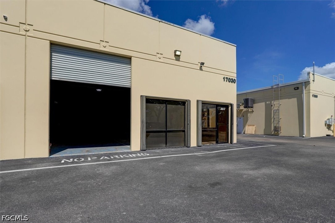 17030 Alico Commerce CT 3800 - 307