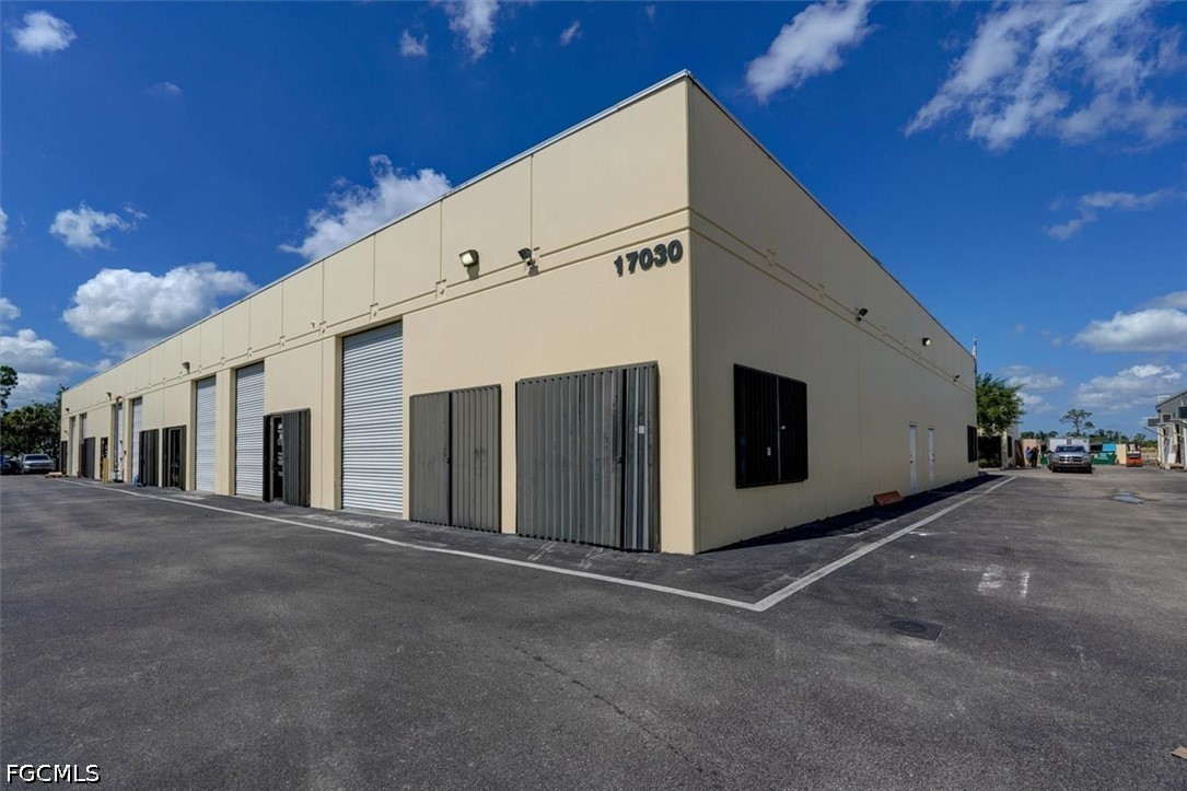 17030 Alico Commerce CT 3800 - 307