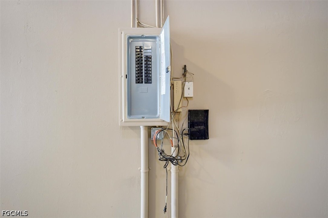 17030 Alico Commerce CT 3800 - 307