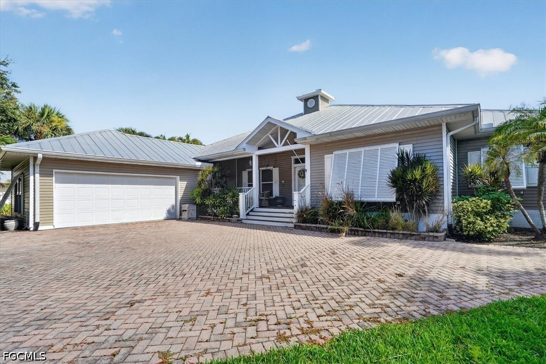 15627 Caloosa Creek CIR