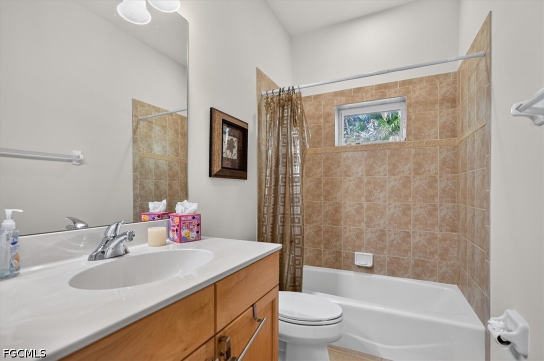 15627 Caloosa Creek CIR