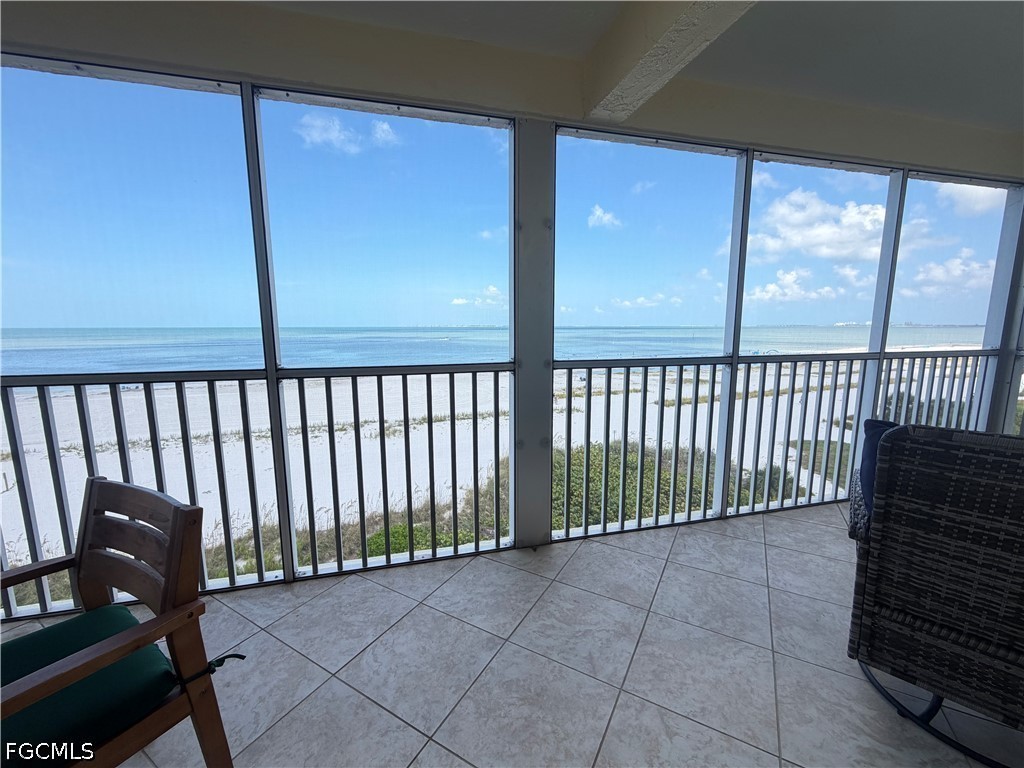 100 Estero BLVD 433