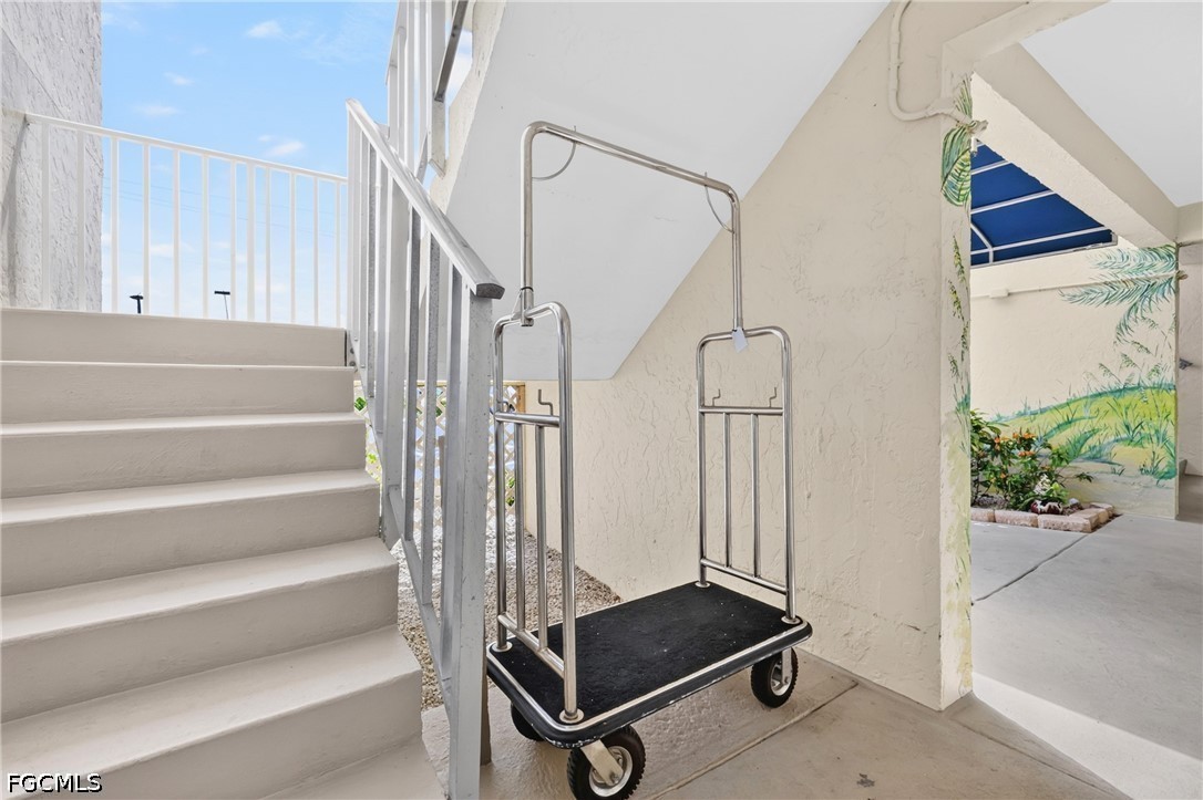 100 Estero BLVD 433