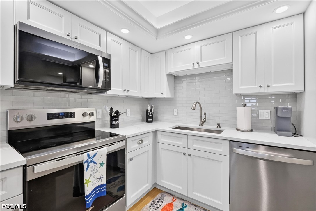 100 Estero BLVD 433