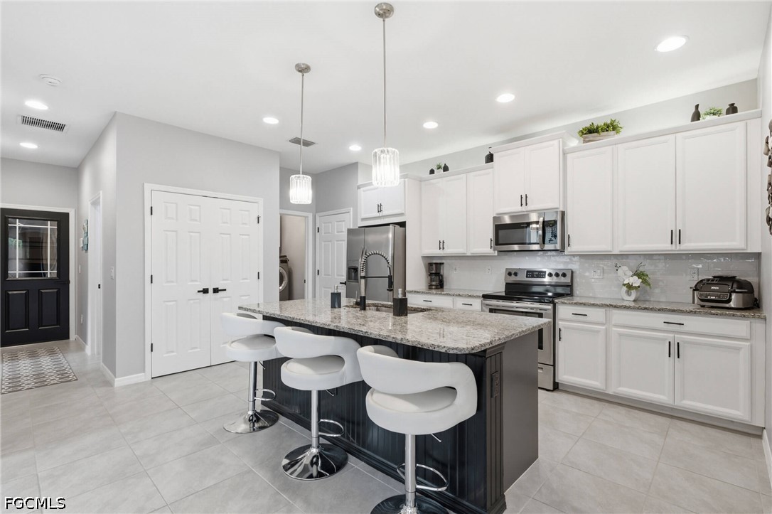 4439 Dutchess Park RD