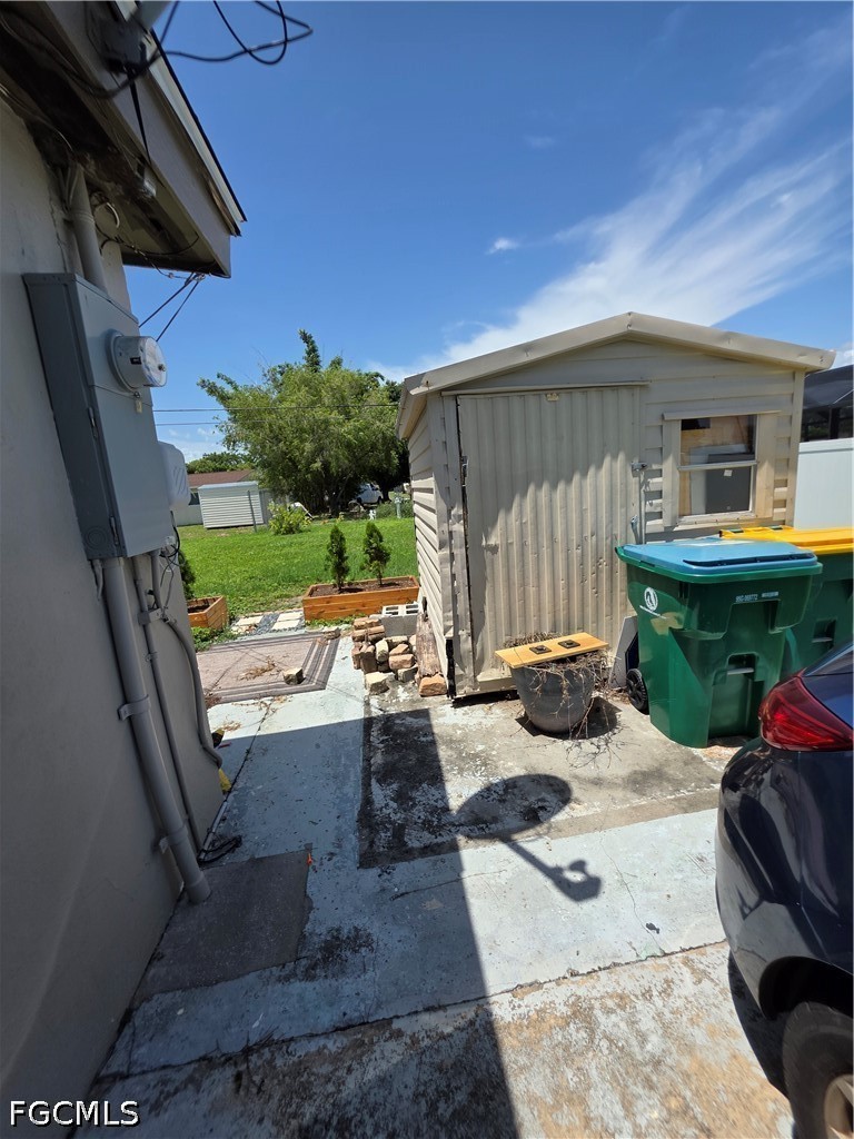 22268 Lasalle RD