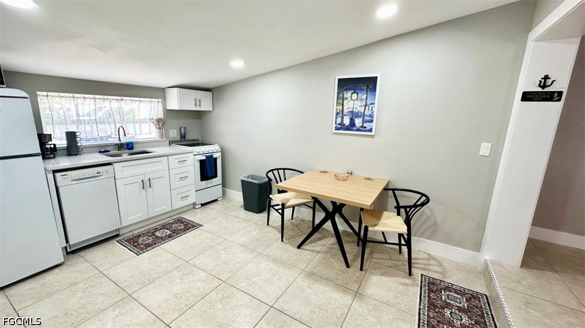 228 Fairweather LN