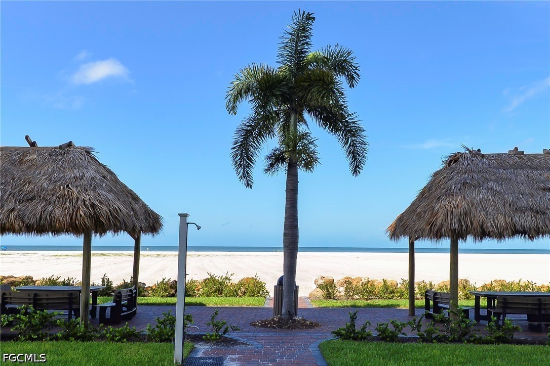 6400 Estero BLVD 603