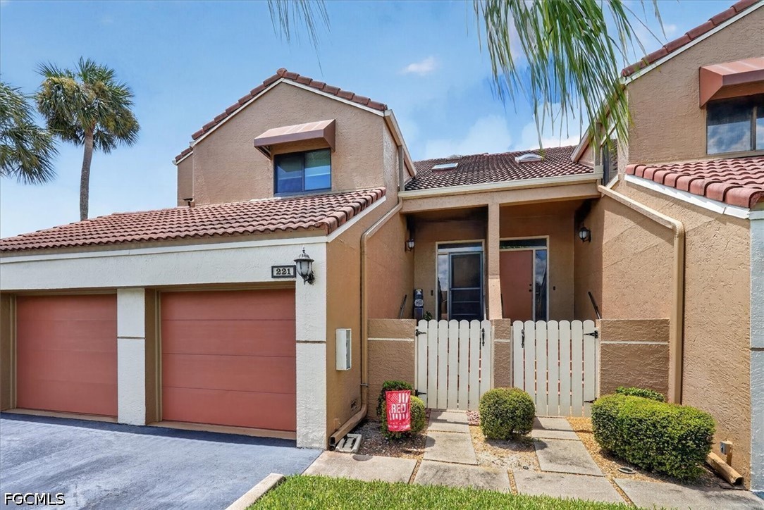 7150 Golden Eagle CT 221