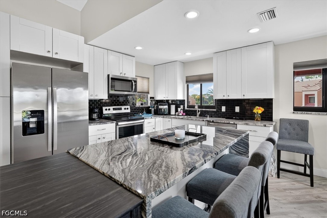 7150 Golden Eagle CT 221
