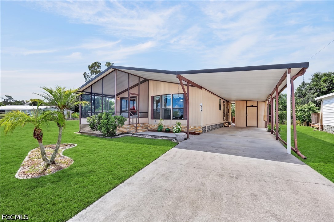 319 Shrub Ln S North Fort Myers FL