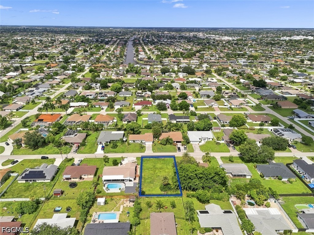 1221 SE 23rd AVE