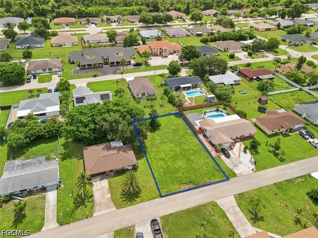1221 SE 23rd AVE