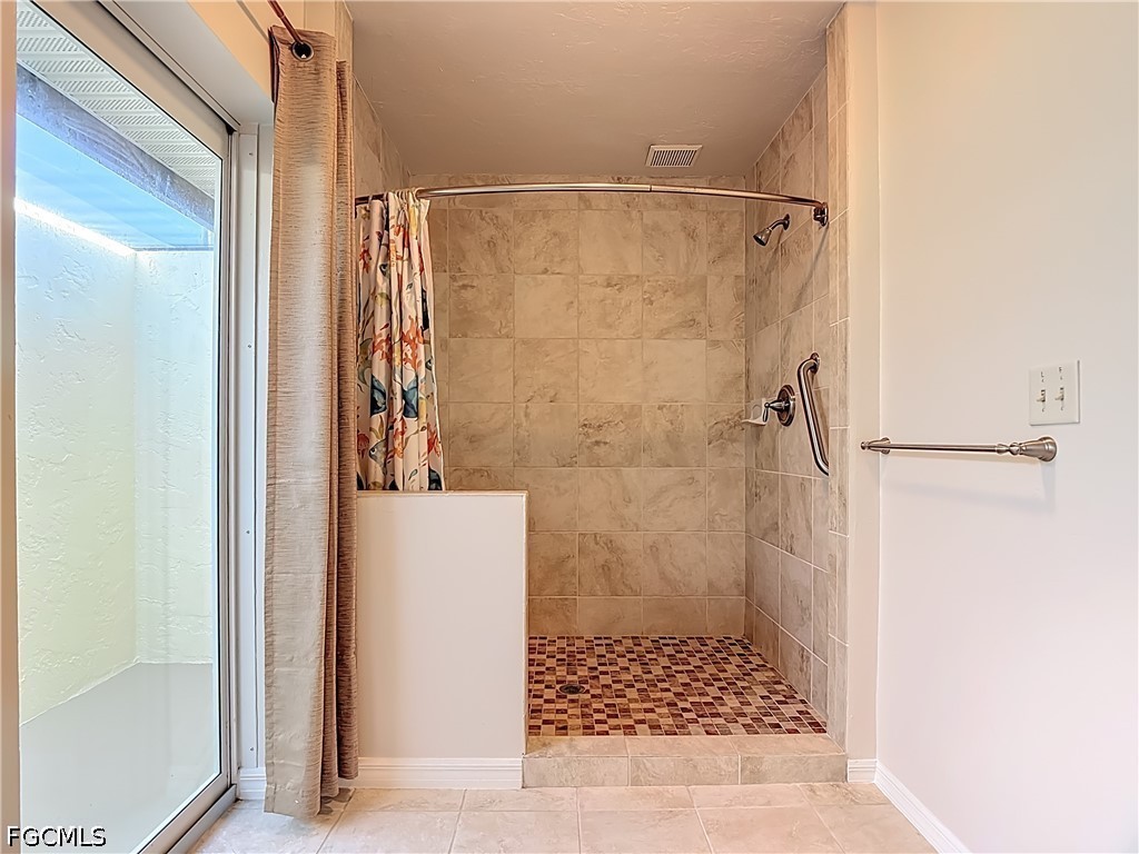 144 SW 38th TER