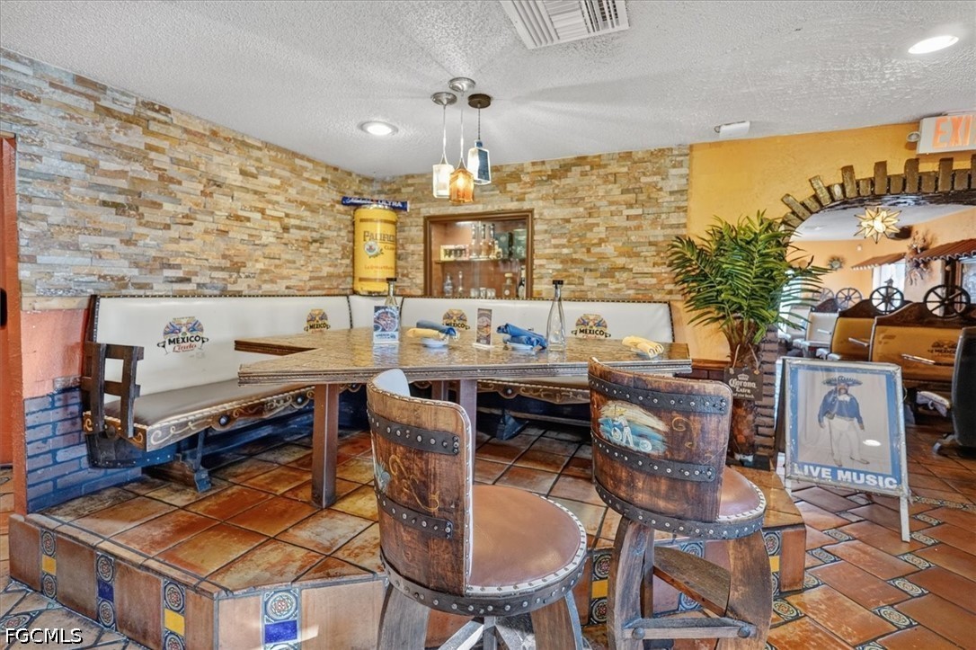 3724 Del Prado BLVD S