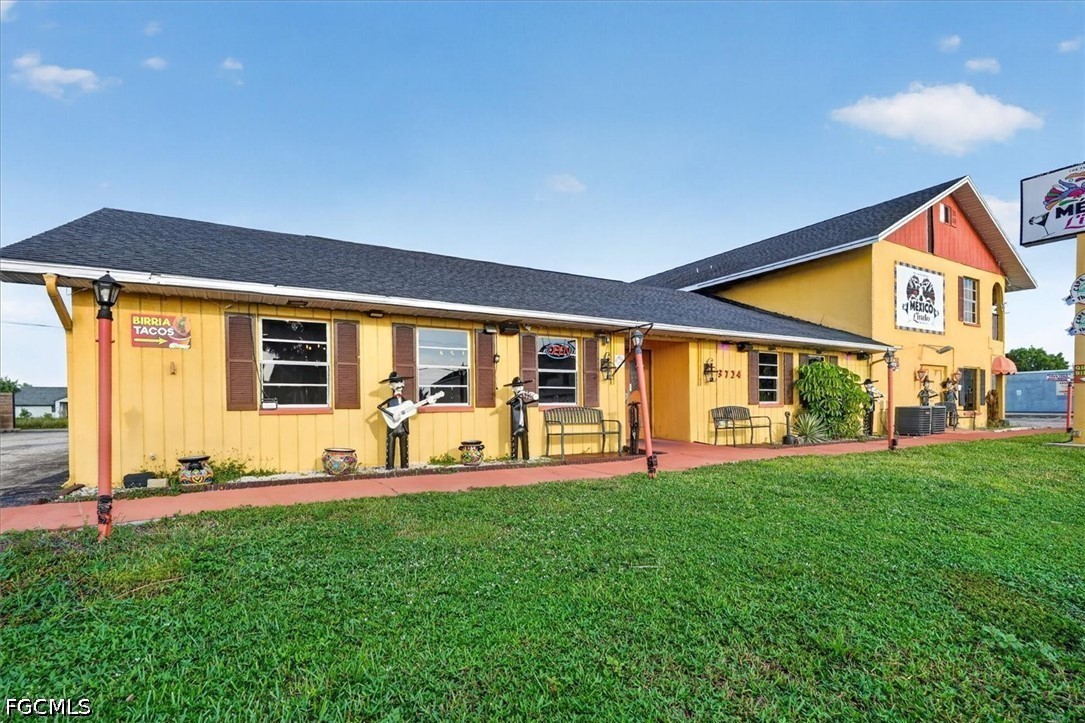 3724 Del Prado BLVD S