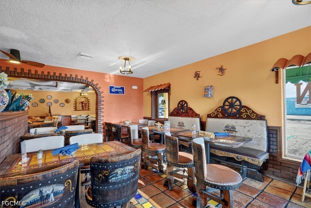 3724 Del Prado BLVD S