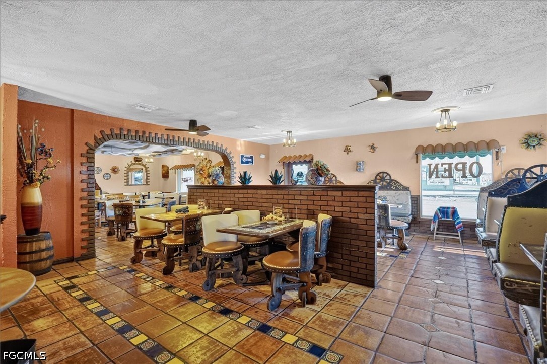 3724 Del Prado BLVD S