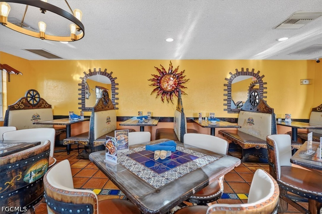 3724 Del Prado BLVD S