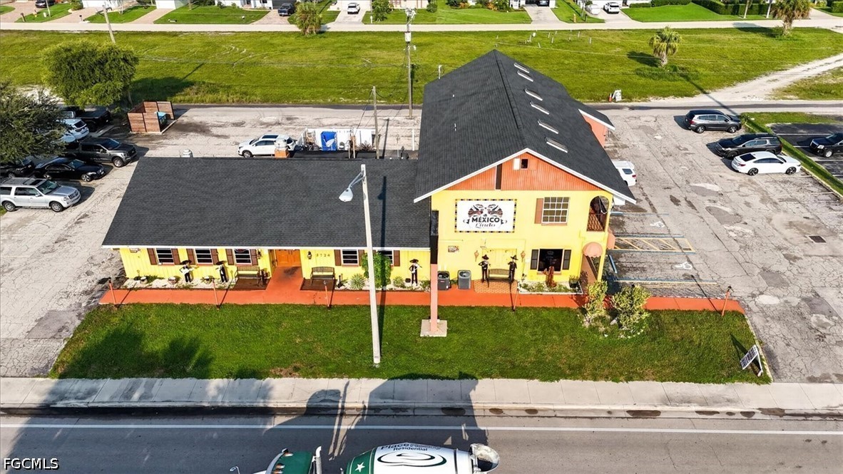 3724 Del Prado BLVD S
