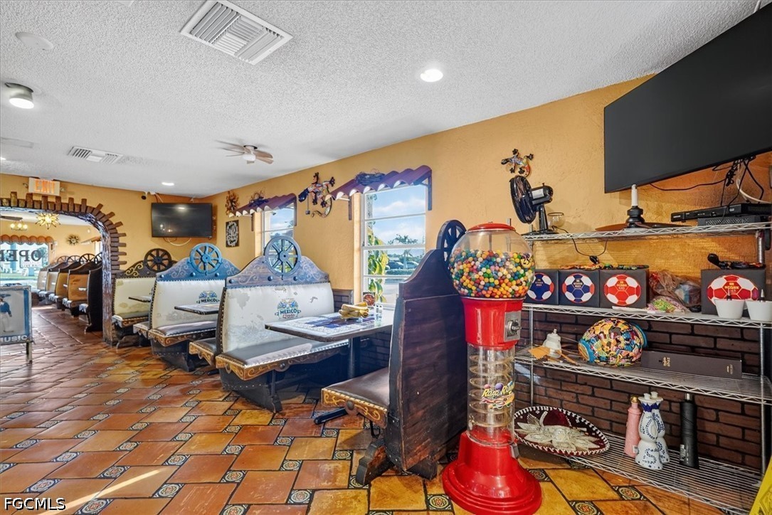 3724 Del Prado BLVD S
