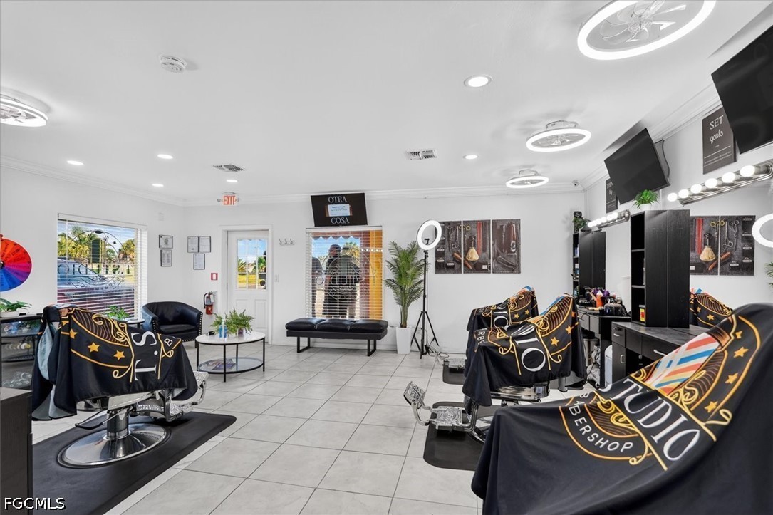 3724 Del Prado BLVD S